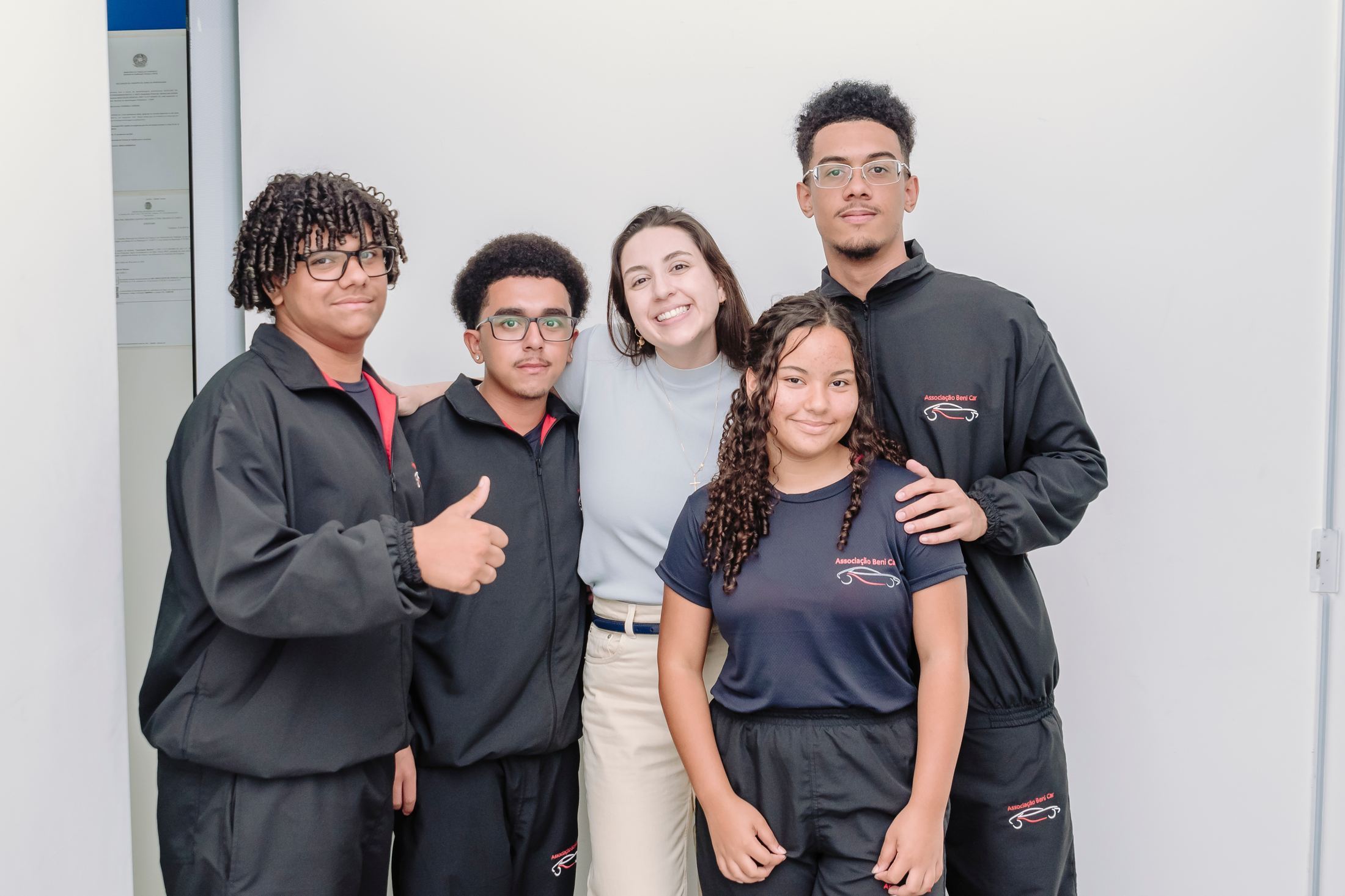Turma de alunos da Associação Beni Car